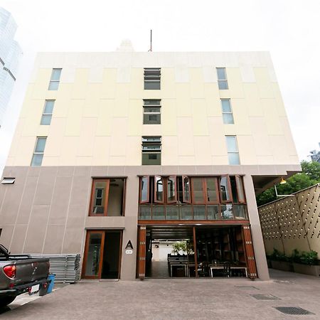 A Room Bangkok Sathorn Екстериор снимка