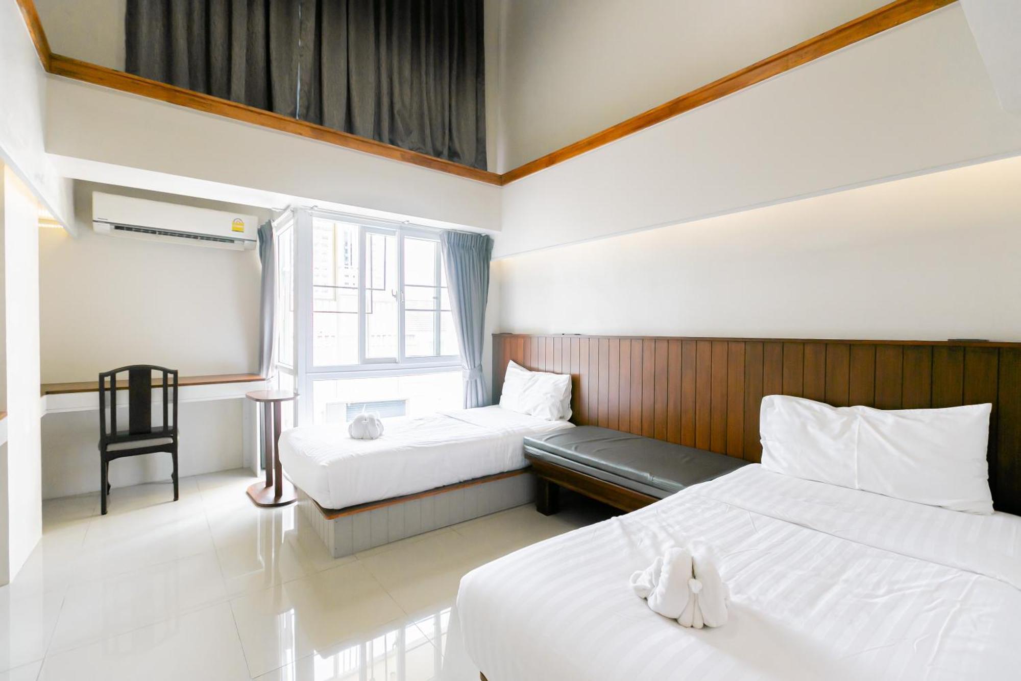 A Room Bangkok Sathorn Екстериор снимка