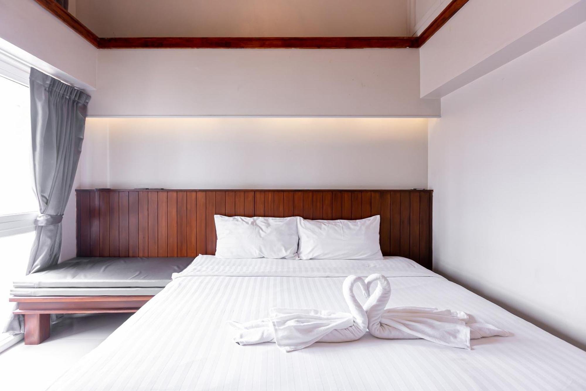 A Room Bangkok Sathorn Екстериор снимка