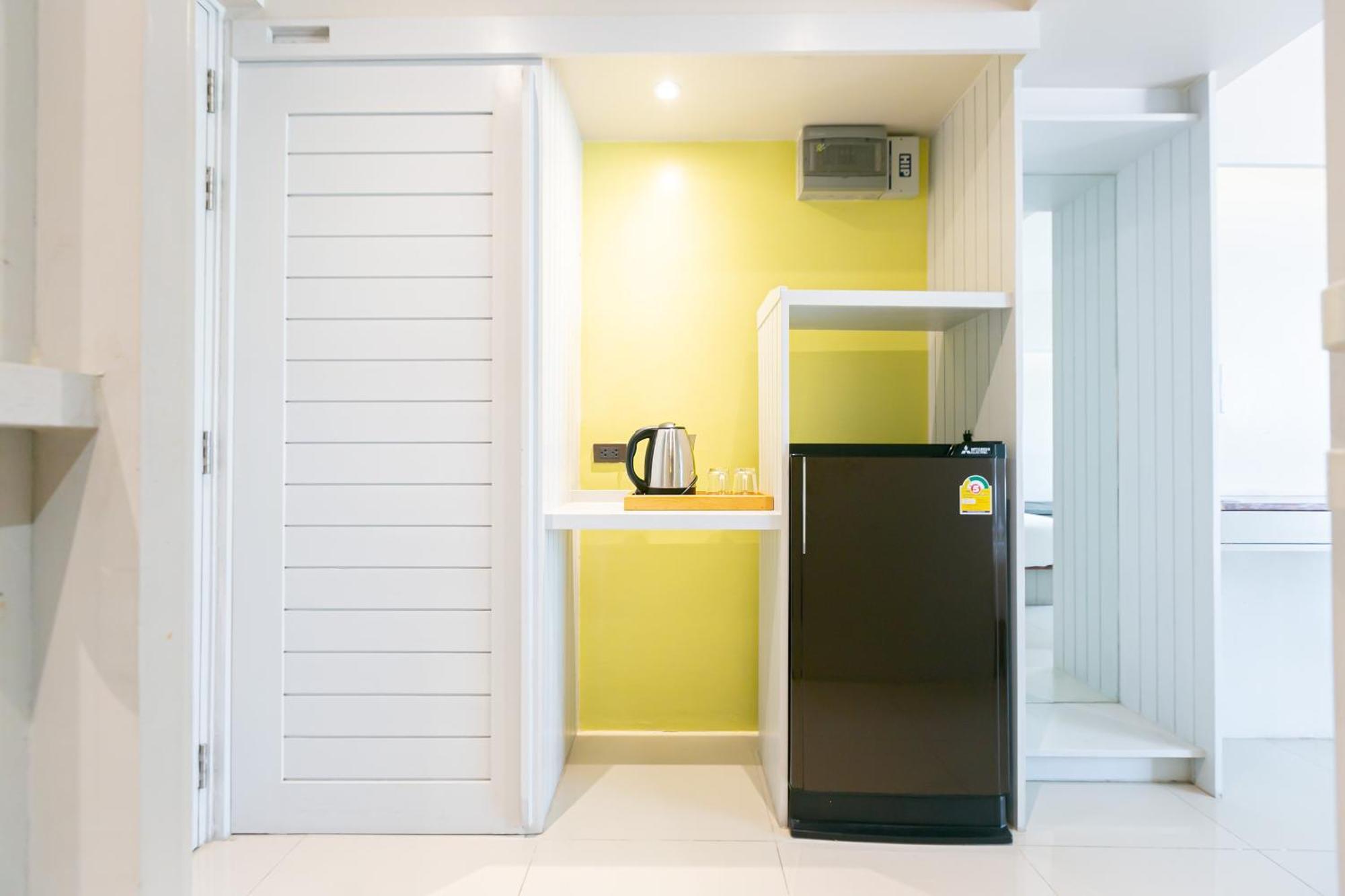 A Room Bangkok Sathorn Екстериор снимка
