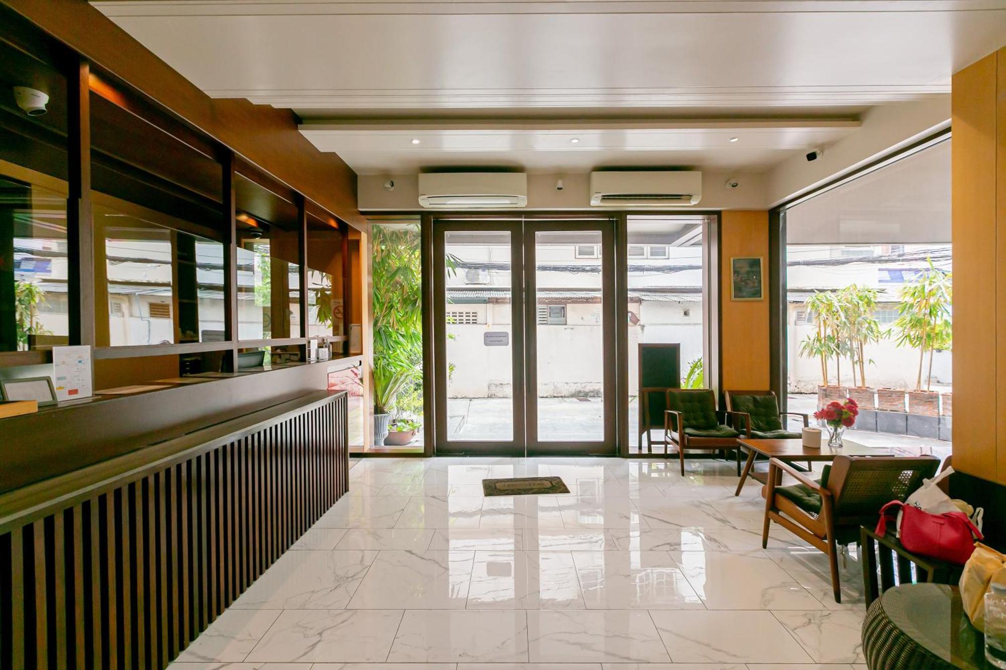 A Room Bangkok Sathorn Екстериор снимка