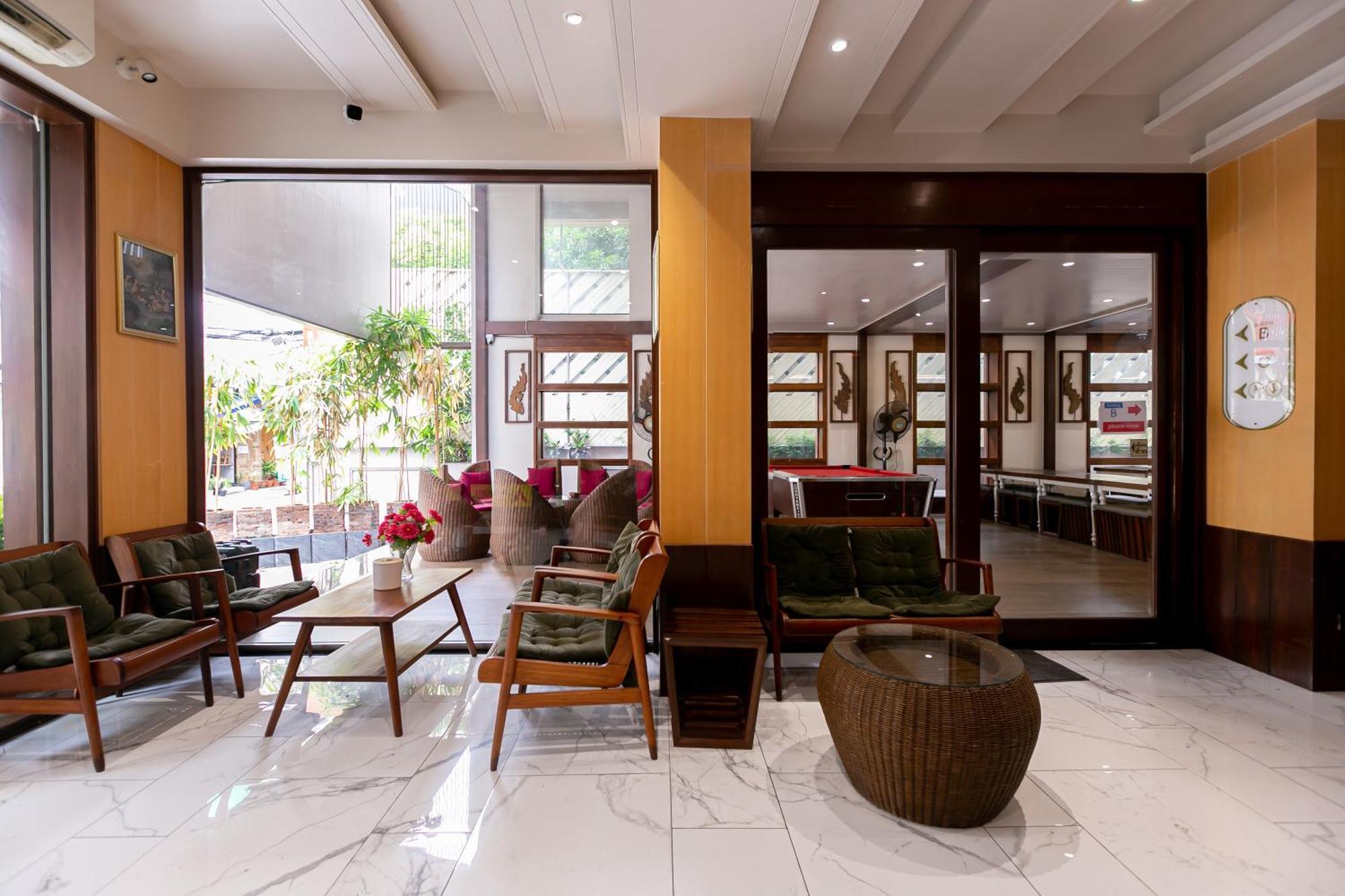A Room Bangkok Sathorn Екстериор снимка