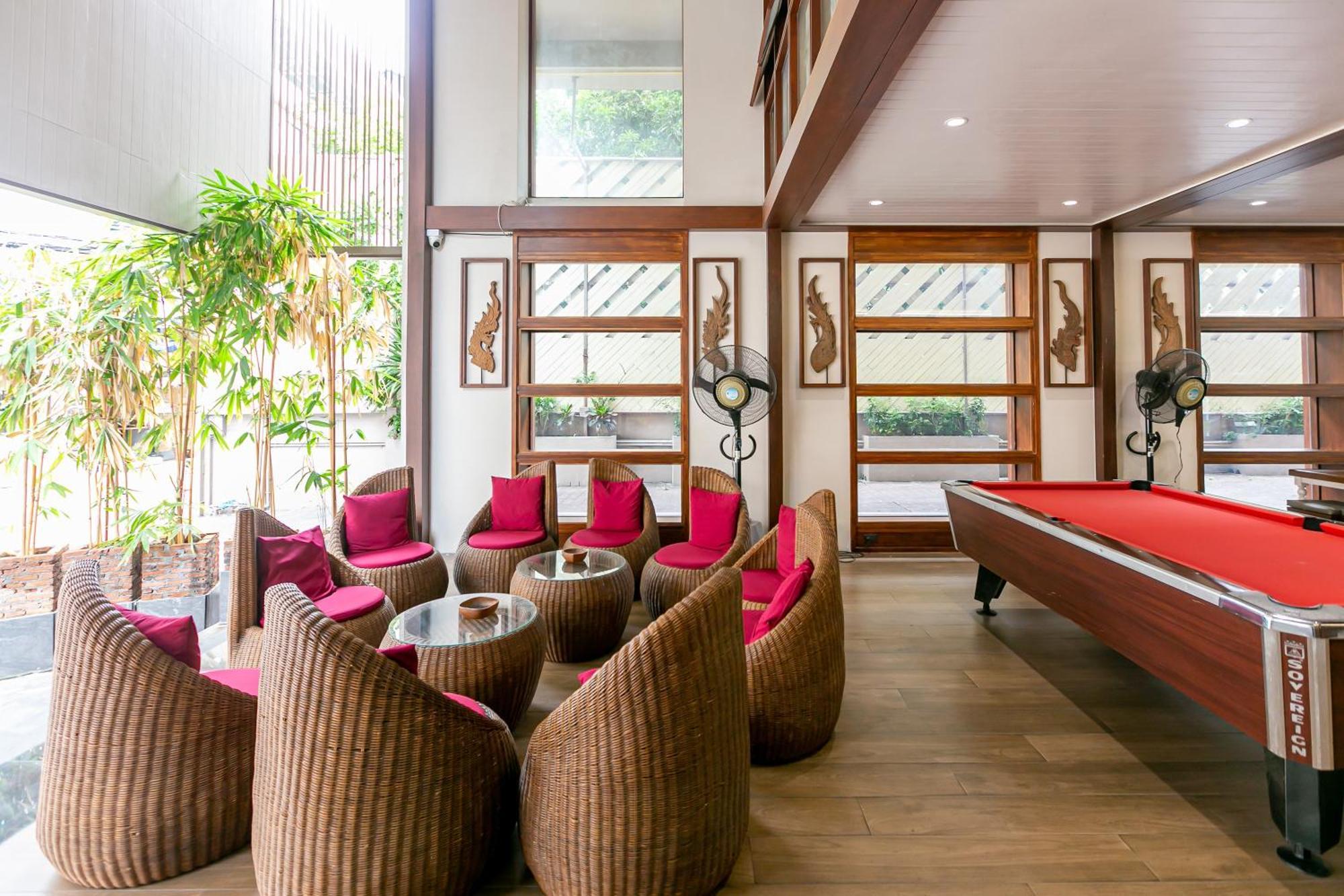 A Room Bangkok Sathorn Екстериор снимка