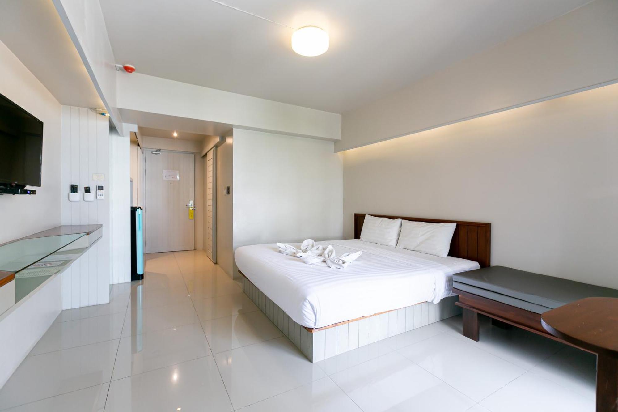 A Room Bangkok Sathorn Екстериор снимка
