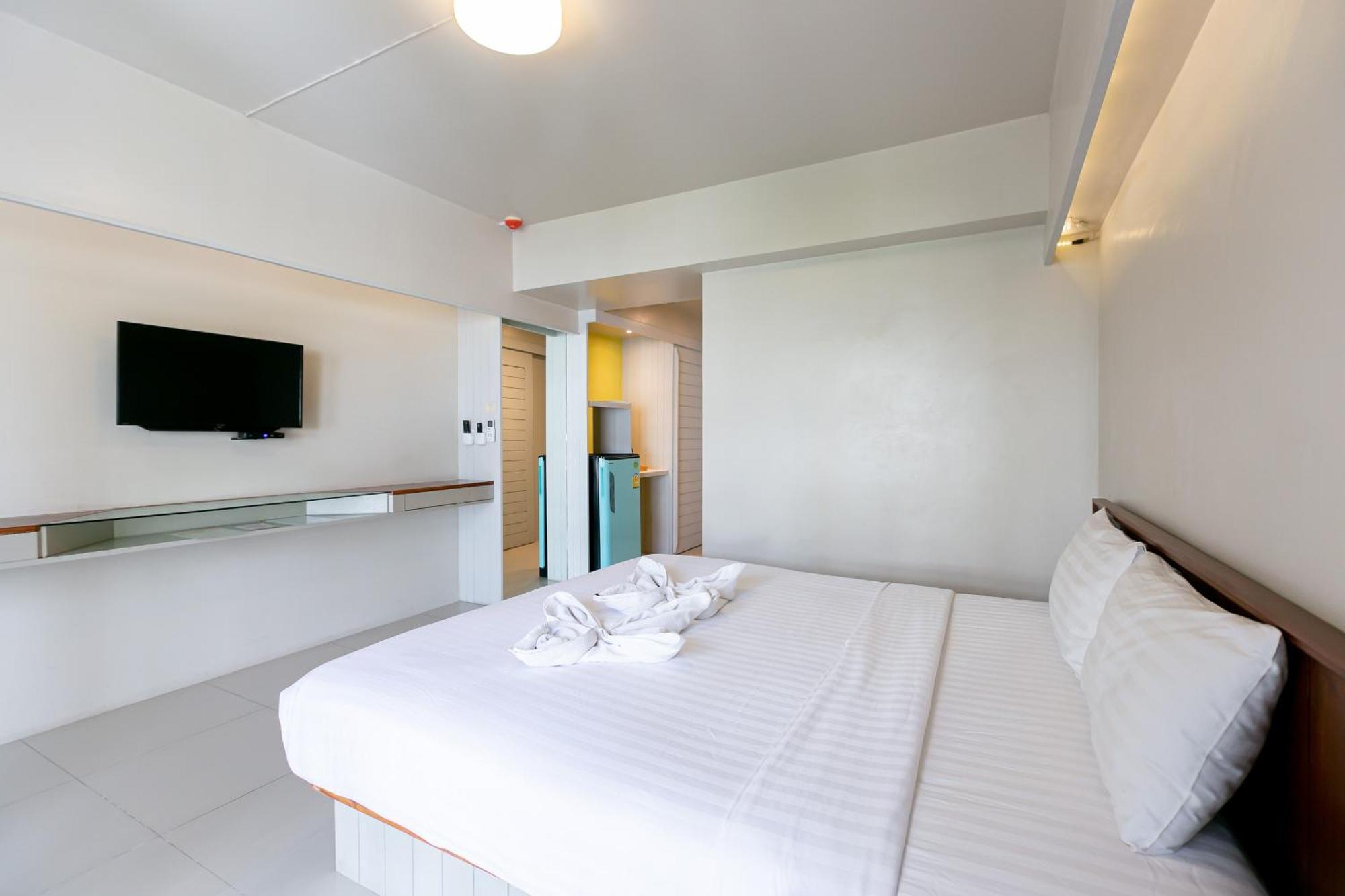 A Room Bangkok Sathorn Екстериор снимка